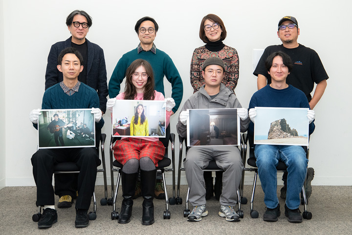 [image]ポートフォリオレビュー/アワード 2025 アワード受賞者4名の写真展プロセス動画