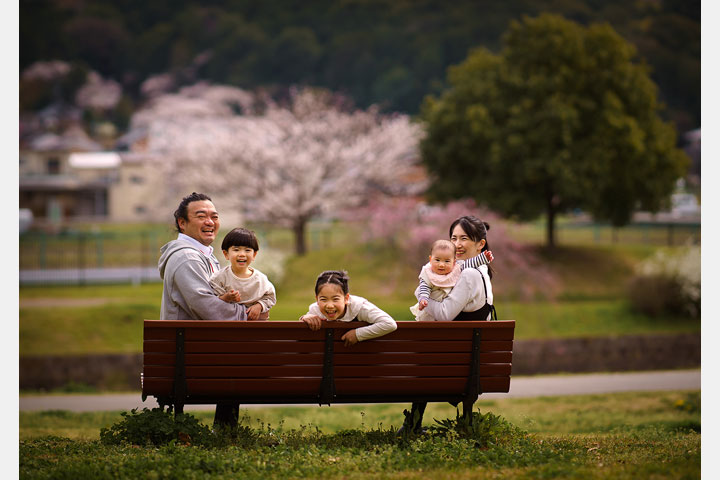 [image]写真の良さを伝える会 写真展「生きるよろこび ～まちの写真館の視点から～」