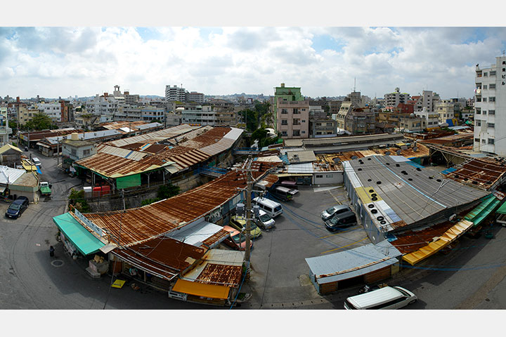 [image]大橋和典写真展「那覇市・農連市場の記憶」― 消えゆく市場と暮らしの息遣いの記録 ―