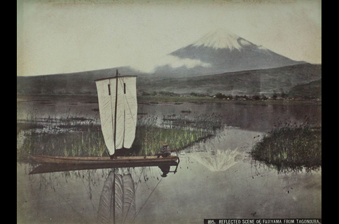 bloem Emuleren Gaan wandelen Mount Fuji as seen through the Eyes of Late Edo/Meiji Period Photographers  In Search of 'Heaven on Earth' | Photo Exhibitions — FUJIFILM SQUARE
